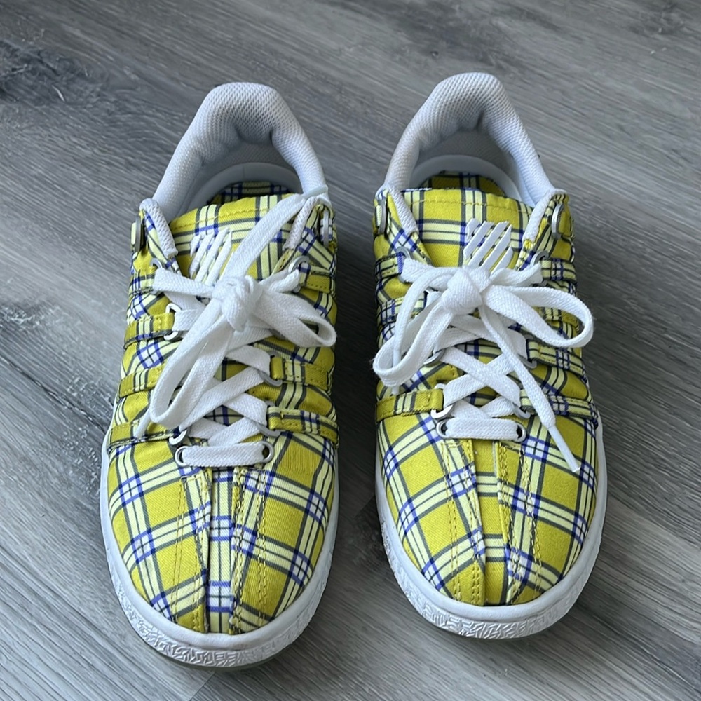 K-Swiss Clueless shoes size 9